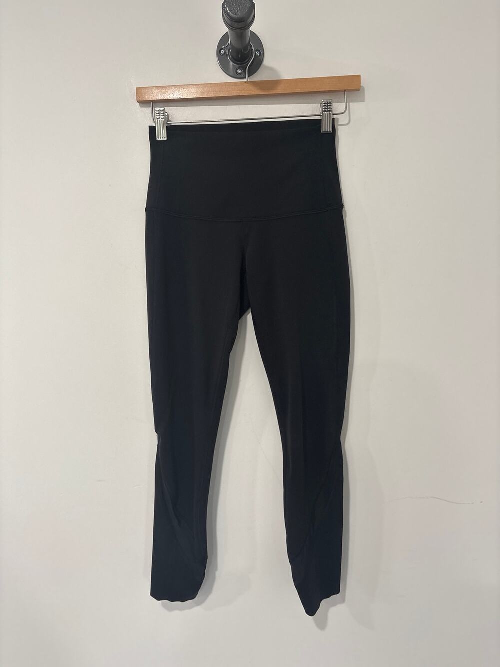 Lululemon Wunder Under Crop High-Rise Scallop 23" Black Size 4